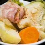 ダッチオーブンで作る「柔らか野菜の丸煮」で美味しく野菜を摂りましょう