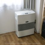 夏場に使わないFFストーブのデットスペースはコレで有効活用!